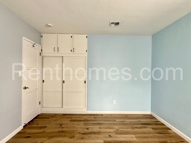 Building Photo - 3382 52nd St