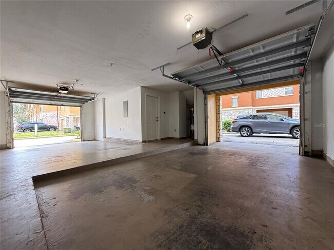 Building Photo - 6121 Metrowest Blvd