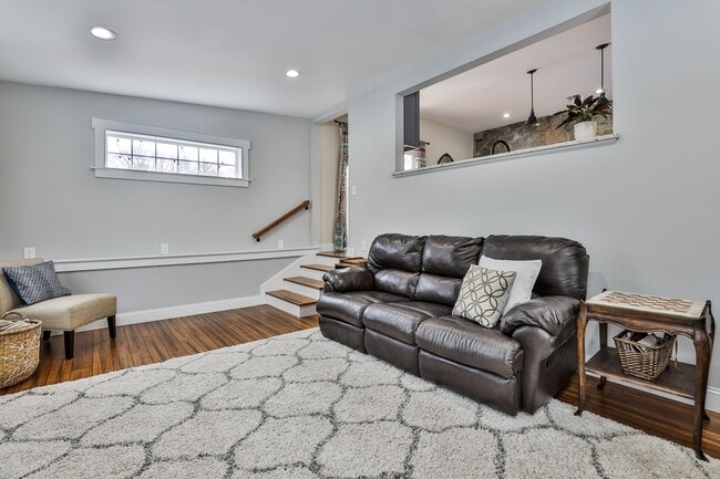 Building Photo - 109 Ministerial Rd