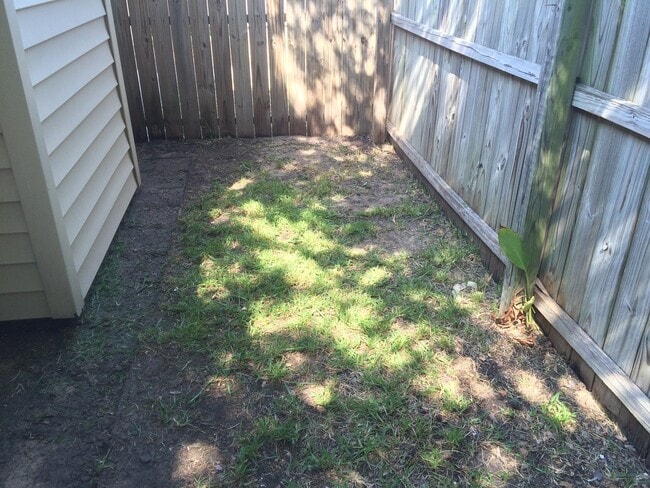 Building Photo - 2603PR