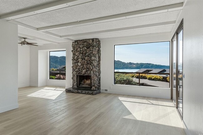 Building Photo - 15 Linda Vista Ave