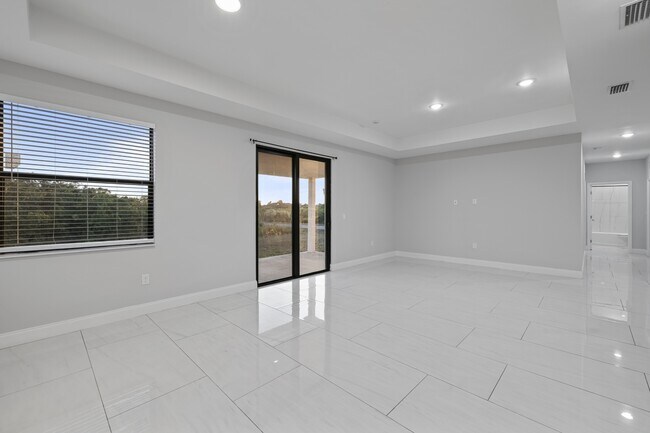 Building Photo - 2919 65th St W