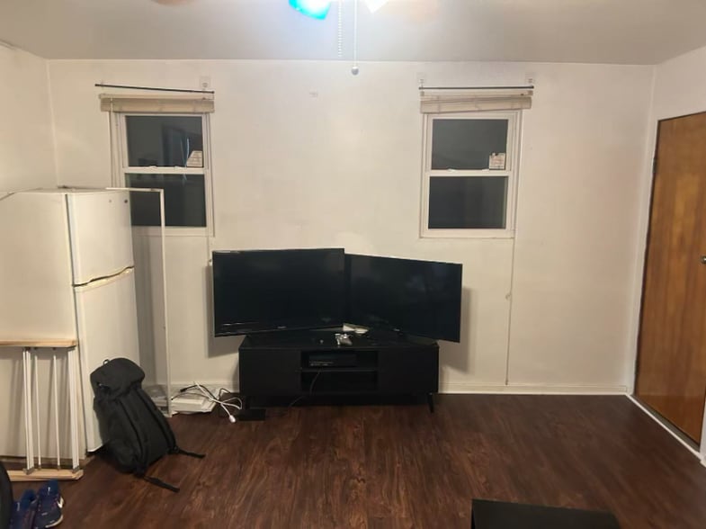 Building Photo - 3 S 3rd St