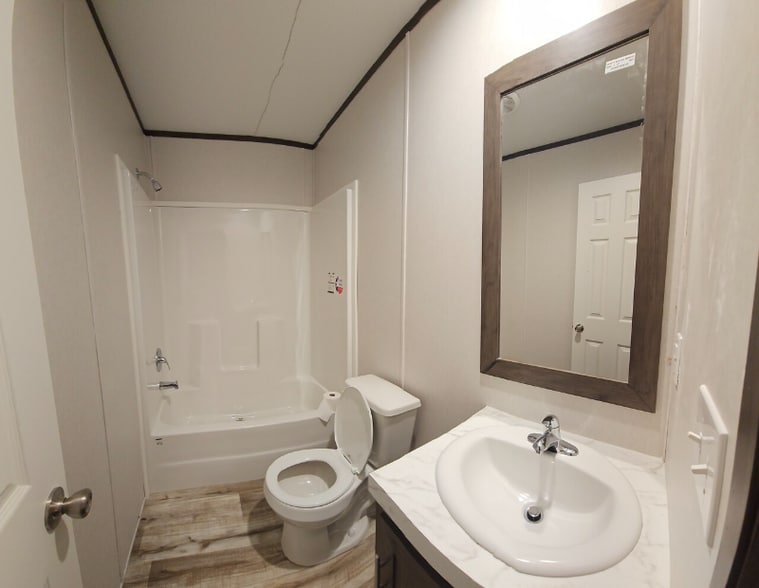 Building Photo - 2881 TX-110