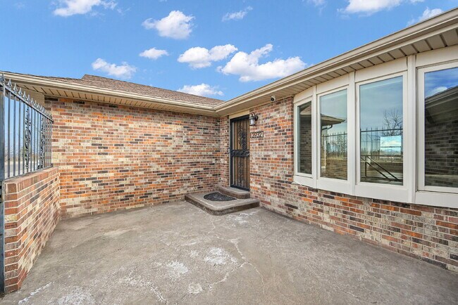 Building Photo - $3,895.95, $200 Off Cleaning Voucher, 4 Beds - 3 Baths, Single Family Home in Denver with 2-Car A...