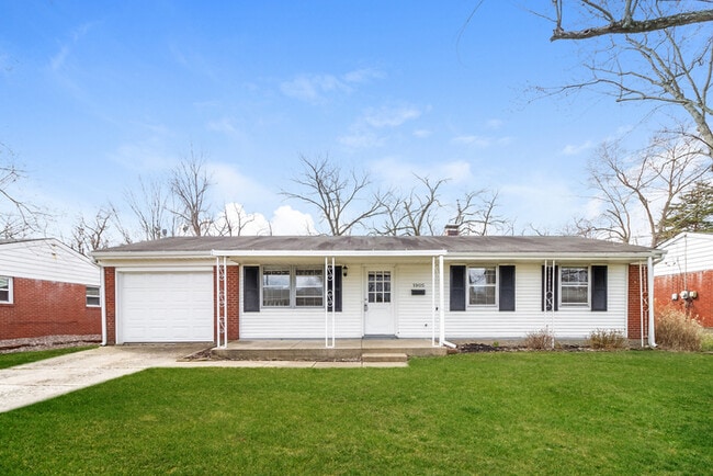 Building Photo - 1905 Bluehill Dr