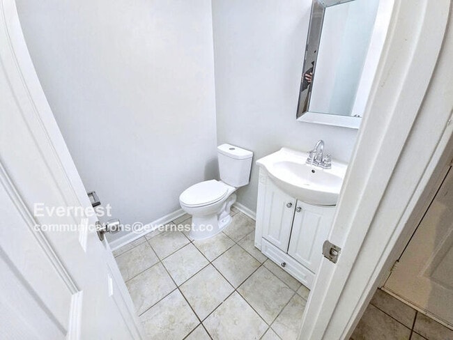 Building Photo - 14902 W 149th St