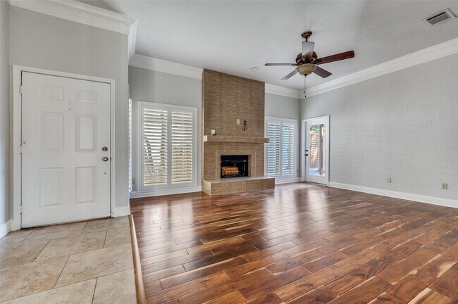 Building Photo - 4028 Rive Ln