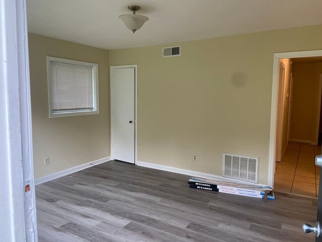 Building Photo - **UPCOMING**Midtown Columbus 3 bedroom/2 b...