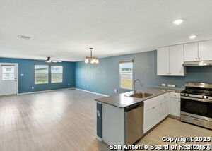 Building Photo - 768 Opossum Trl