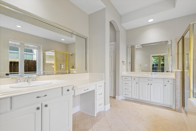 Building Photo - 2635 Katie Harbor Dr