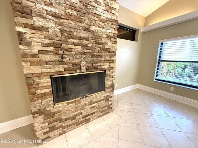 Building Photo - 108 Windward Way