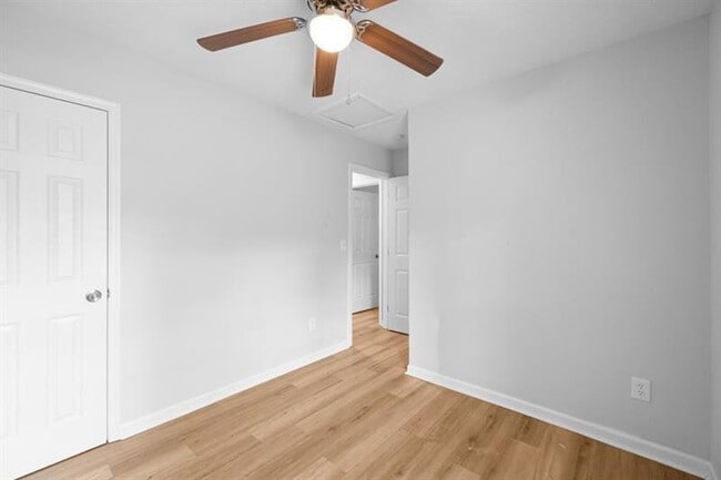 Building Photo - 6300 Creekford Dr