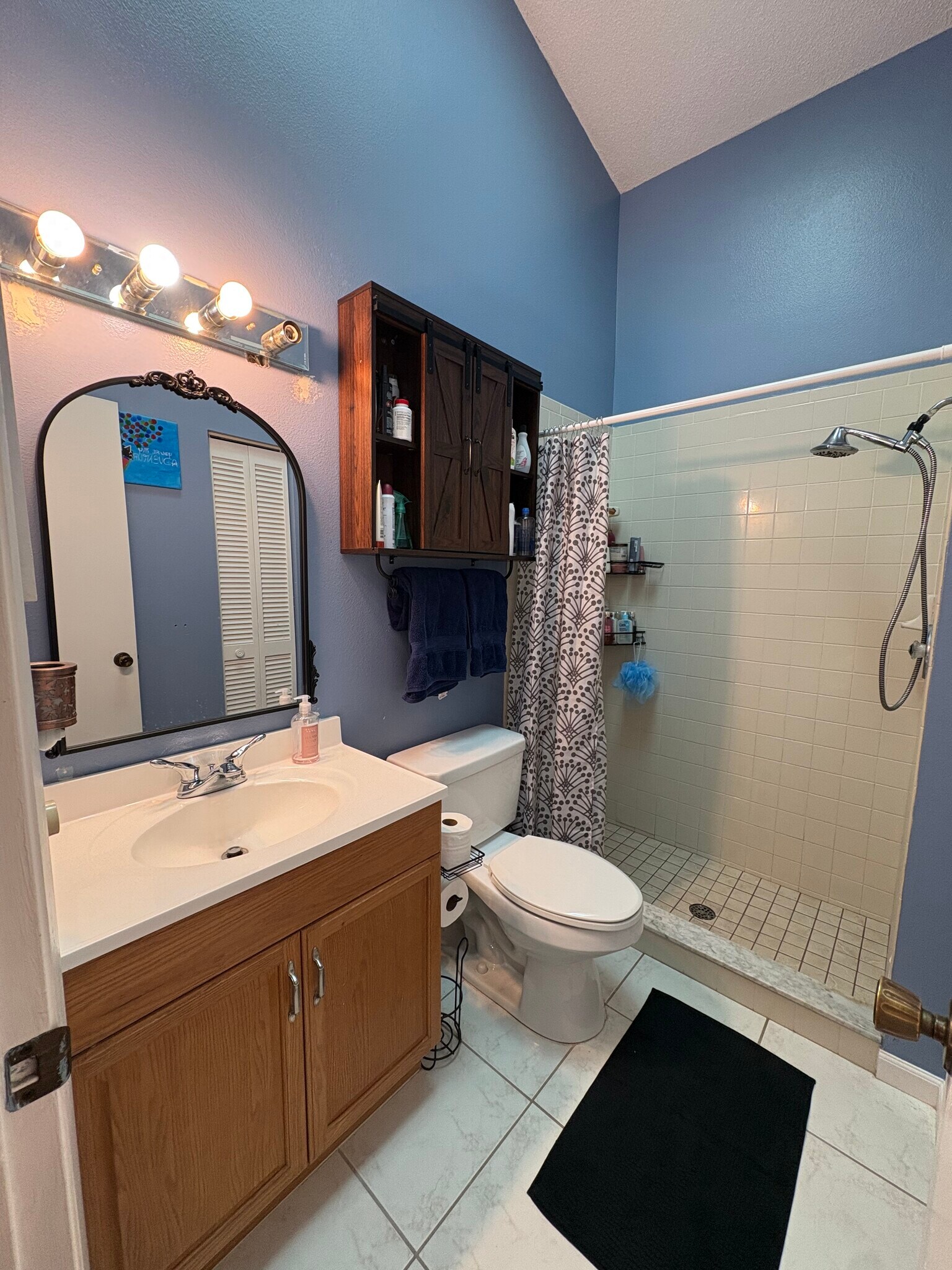 Building Photo - 746 N Jefferson Ave