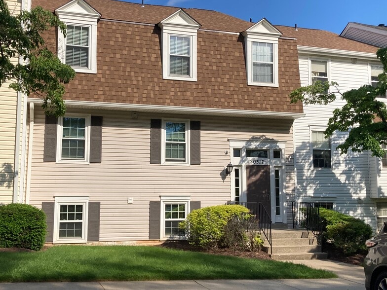 Building Photo - 20317 Beaconfield Ter