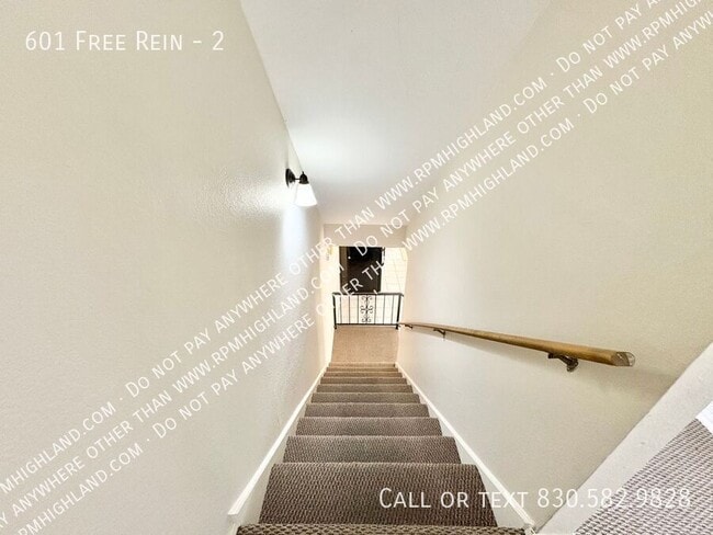 Building Photo - 601 Free Rein