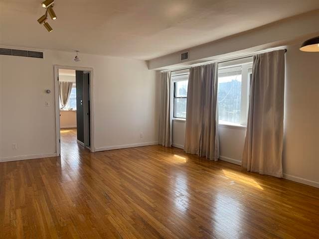 Building Photo - 310 Palisade Ave