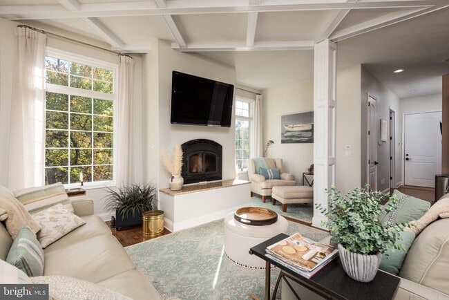 Building Photo - 2620 Love Point Rd