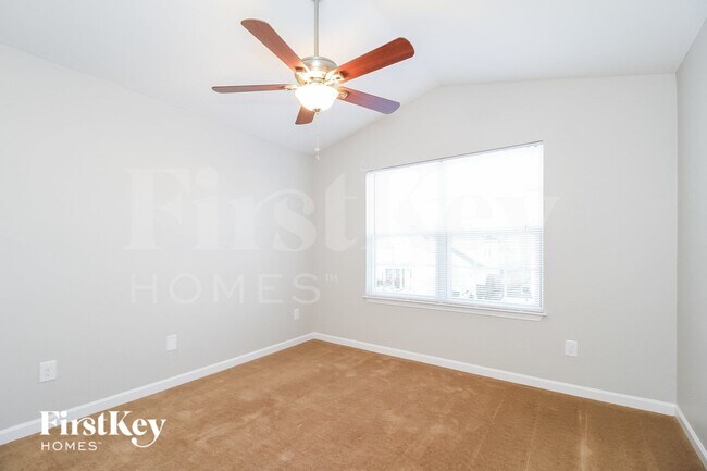 Building Photo - 4360 Oak Pointe Dr