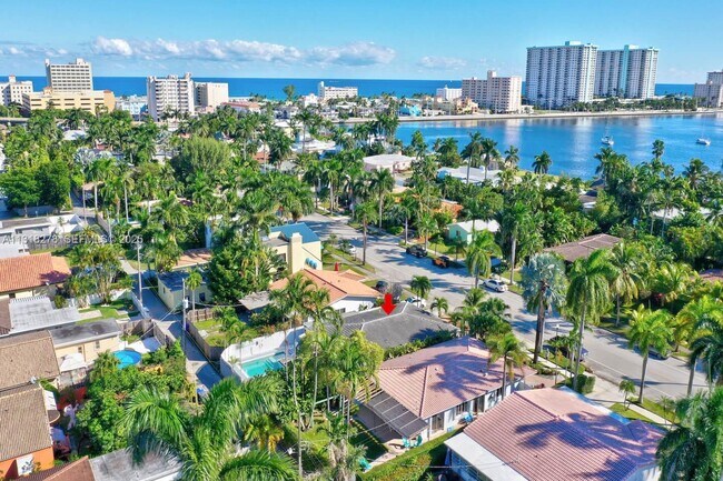 Building Photo - 825 Harrison St