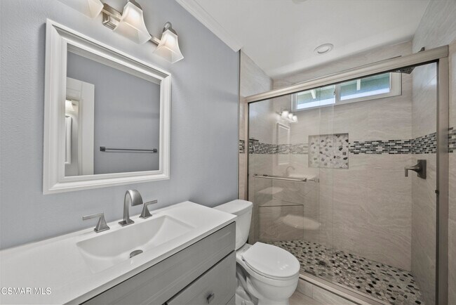 Building Photo - 736 Masterson Dr