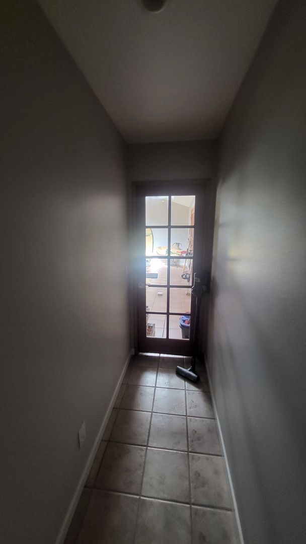 Building Photo - 4 bedroom 3 bath horse property- 6 acres i...