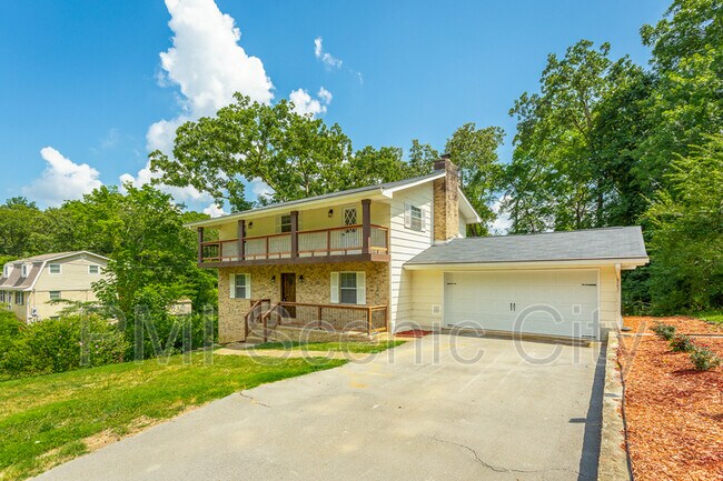 Building Photo - 508 Briar Park Ln