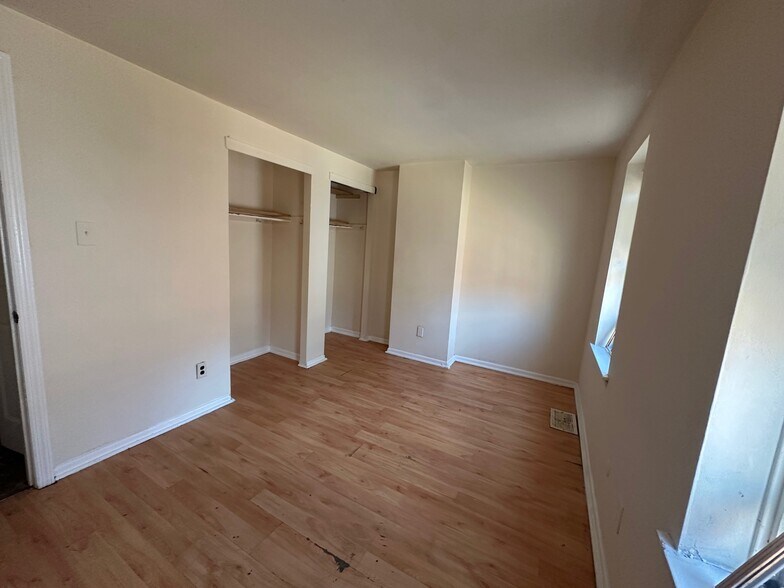 Building Photo - 5829 Wakefield St