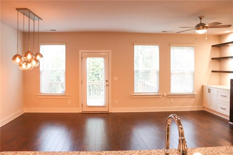 Building Photo - 1317 Heights Park Dr