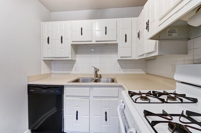 Floorplan - Candlelite Apartments