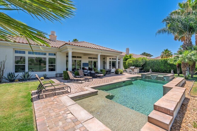 Building Photo - 51493 Marbella Ct