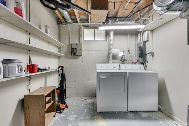 Building Photo - 3826 N 95th St