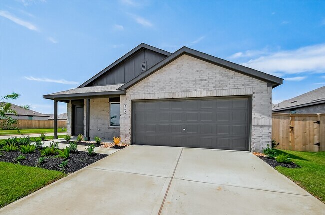 Building Photo - 28938 Rustic Windmill Wy