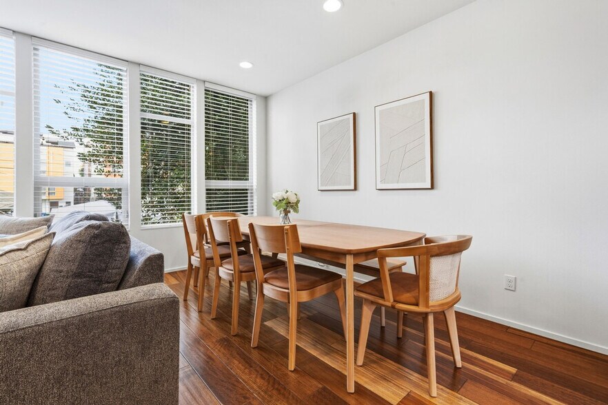 Building Photo - 1464 NW 70th St