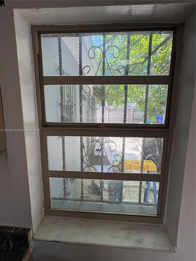 Building Photo - 2395 NW 4th St