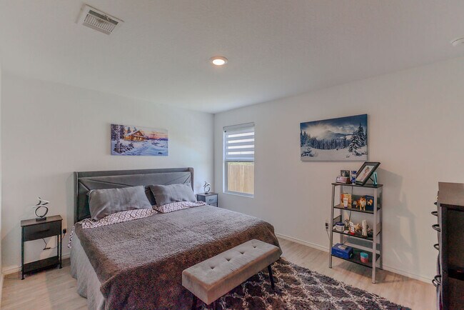 Building Photo - 10502 Torroja Wy