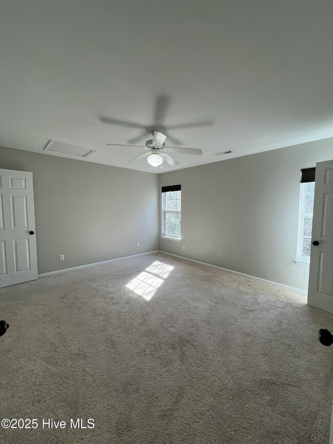 Building Photo - 4240 Williamsbrook Ln