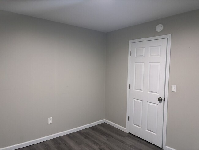 Building Photo - 1200 N 8th St