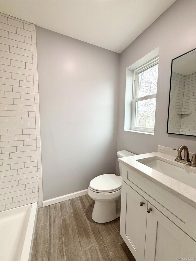 Building Photo - 19 Lee Ave