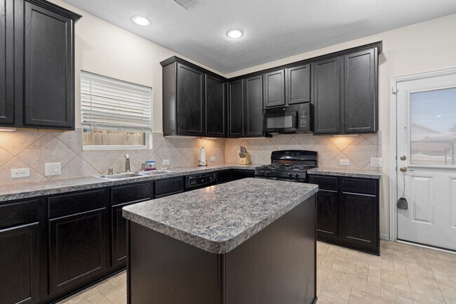 Building Photo - 4218 Audrey Manor Ln