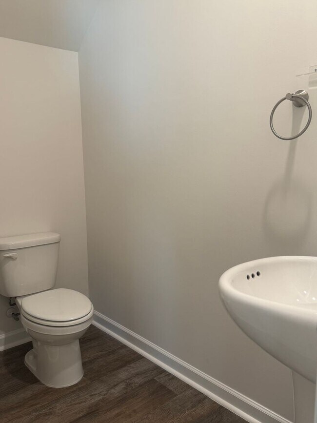 Building Photo - NEW BUILT TH In Sanford NC, Available NOW!