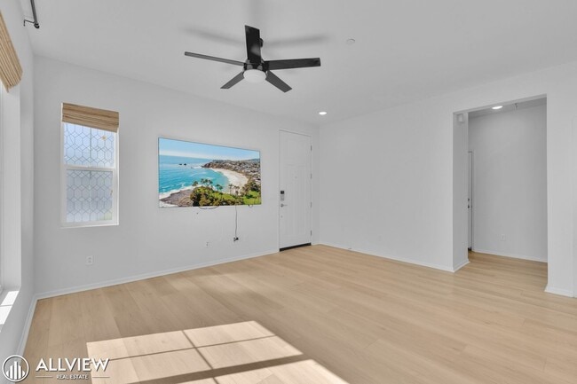 Building Photo - Bright 4-Bed, 2.5-Bath Home in Fallbrook’s Citro Community