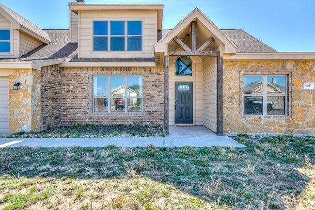 Building Photo - COMING APRIL 2026 - Beautiful Home in Buffalo Heights!