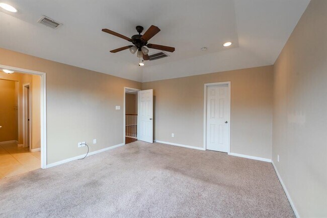 Building Photo - 17035 Wilthorne Gardens Ct