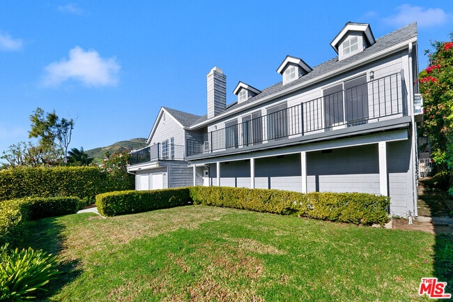 Building Photo - 31763 Cottontail Ln