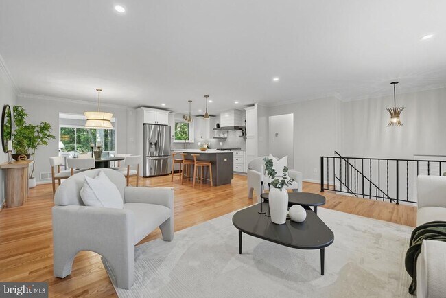 Building Photo - 4512 Sleaford Rd