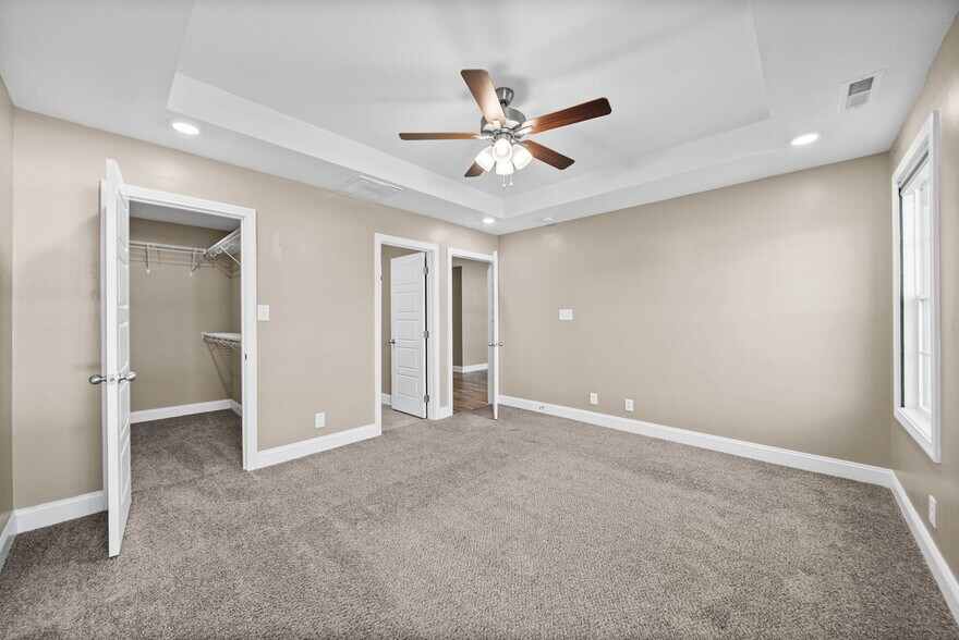 Building Photo - 1057 Dublin Dr