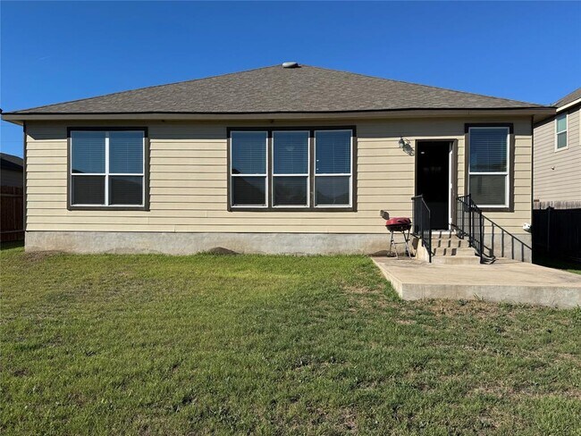 Building Photo - 7607 Lazy Creek Dr