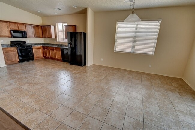 Building Photo - 1820 Camino Rustica SW