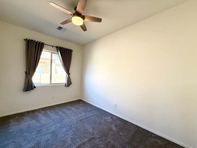 Building Photo - BEAUTIFUL GRANVILLE HOME!